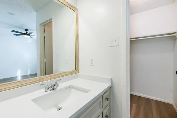 $1,100 | 8214 Vernon Avenue, Unit B, Lubbock, TX 79423