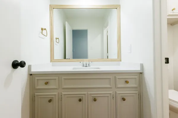 $1,100 | 8214 Vernon Avenue, Unit B, Lubbock, TX 79423