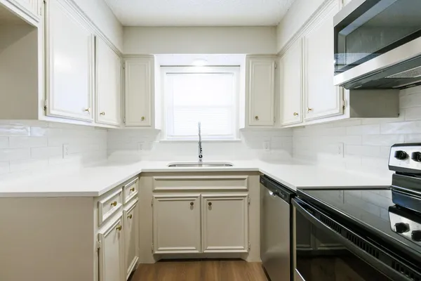 $1,100 | 8214 Vernon Avenue, Unit B, Lubbock, TX 79423