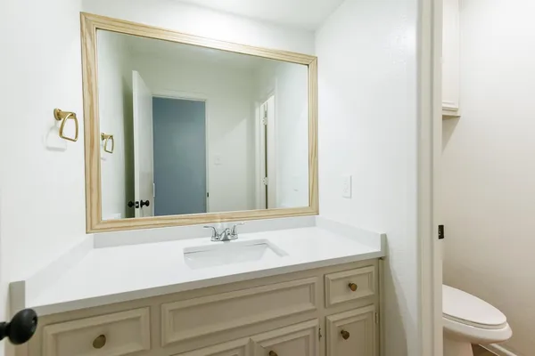 $1,100 | 8214 Vernon Avenue, Unit B, Lubbock, TX 79423