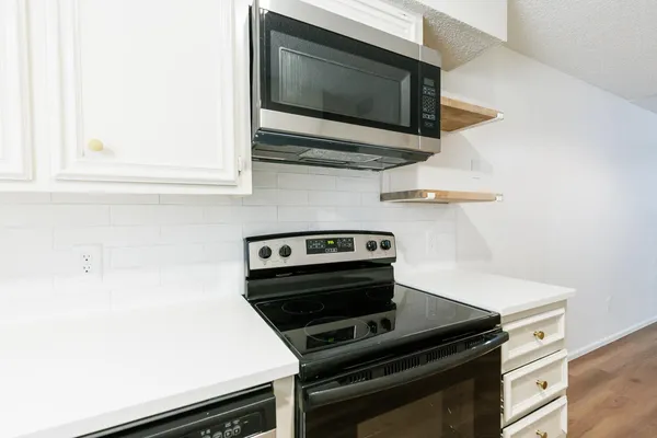 $1,100 | 8214 Vernon Avenue, Unit B, Lubbock, TX 79423