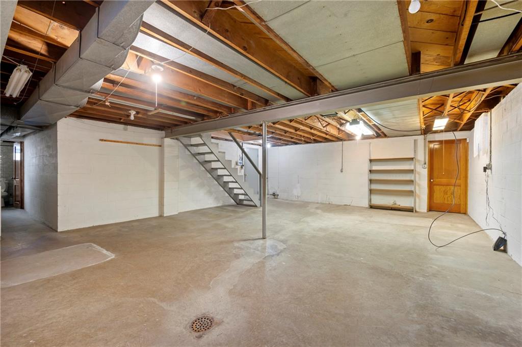 663 Loretta Street Pittsburgh, PA 15217 - Photo 16 of 17