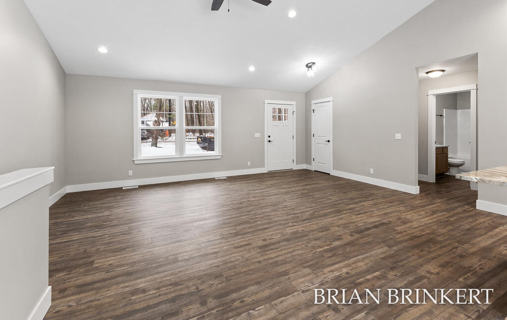 5233 West Lakewood Road Whitehall, MI 49461 - Photo 20 of 48 5233W.LakewoodRd-21LoRes