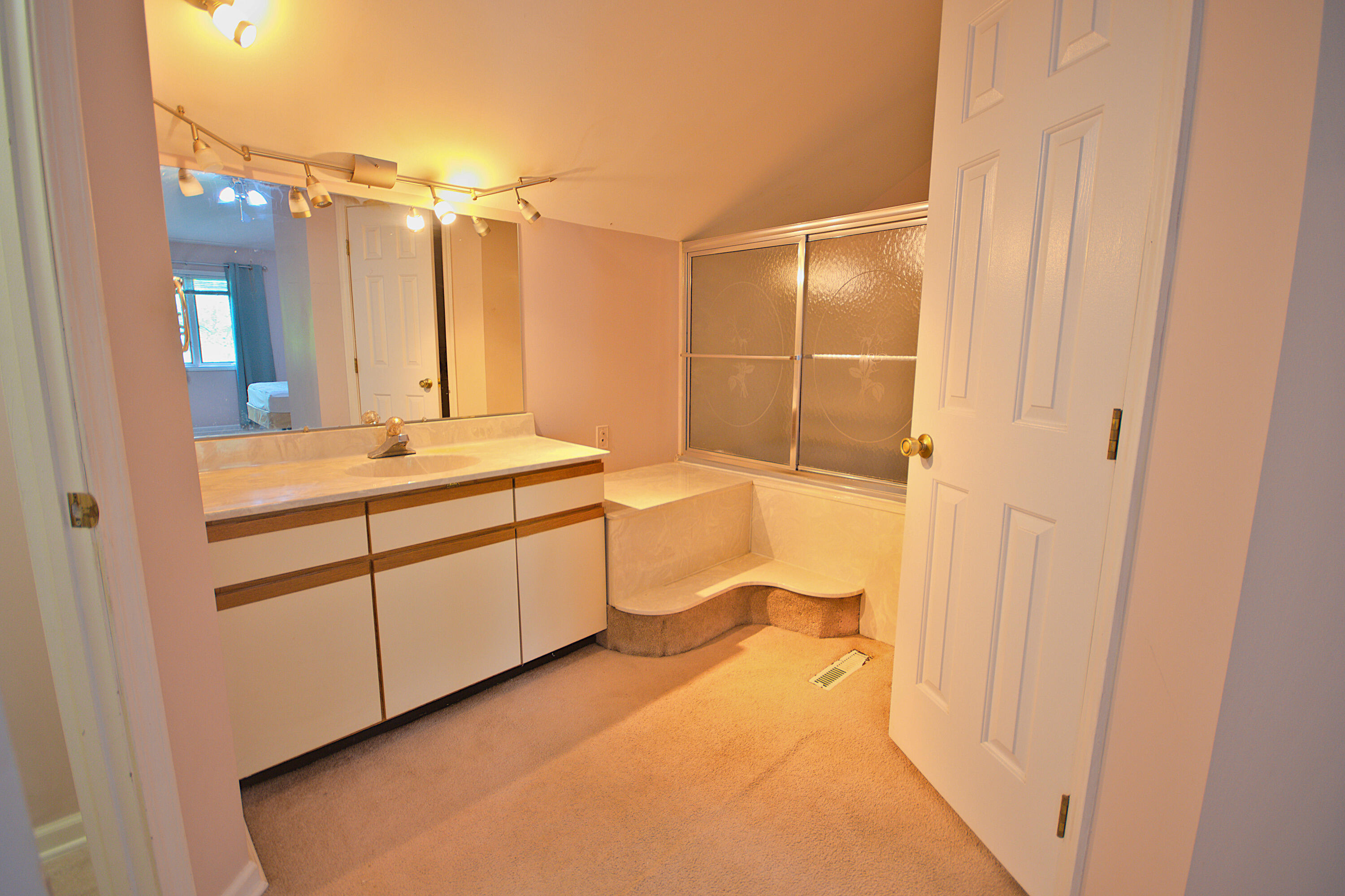1831 Springvale Drive Crown Point, IN 46307 - Photo 13 of 25 3000x2000