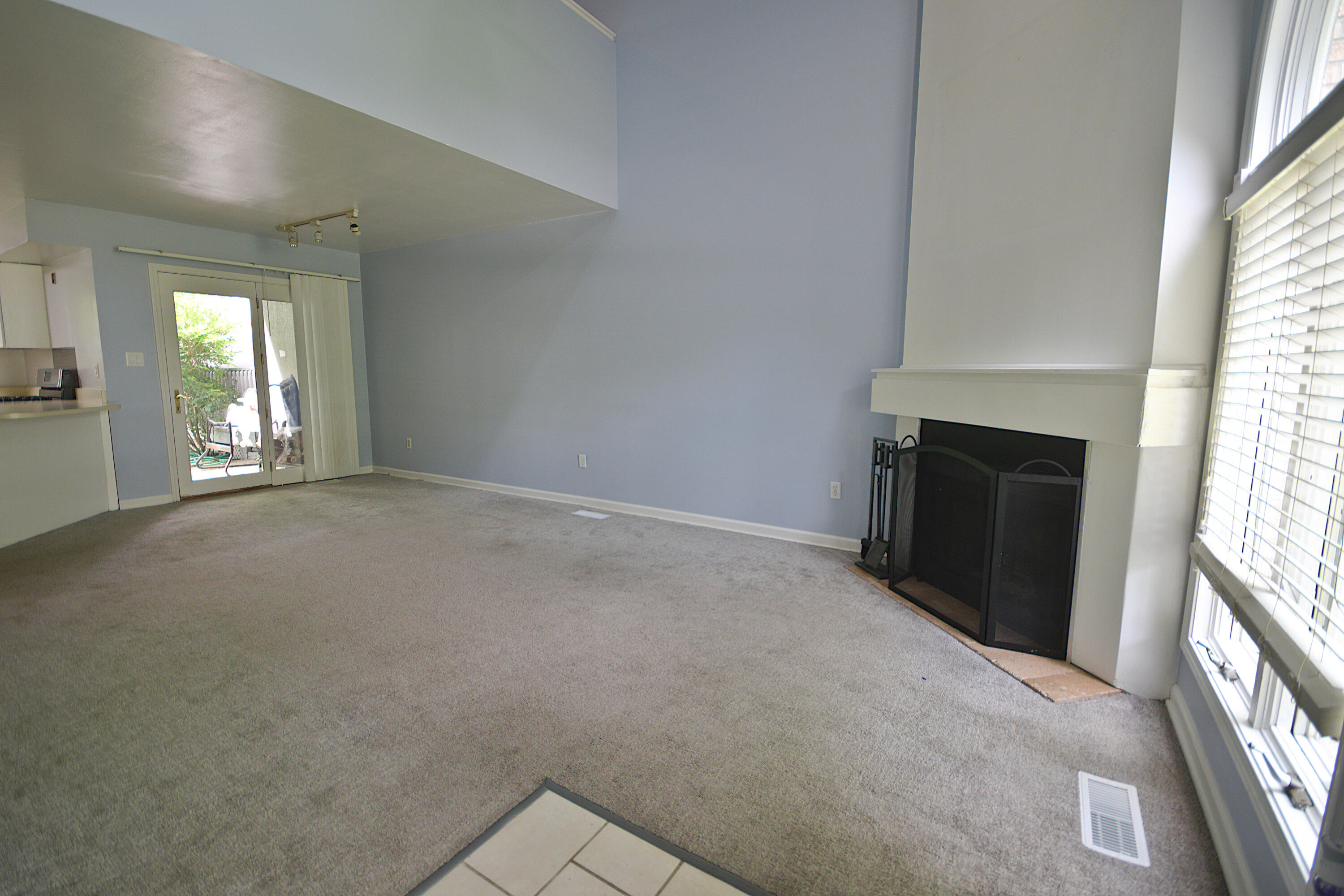 1831 Springvale Drive Crown Point, IN 46307 - Photo 3 of 25 3000x2000