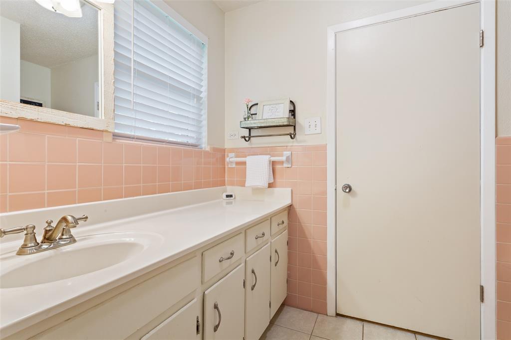 7844 Fairway Road Woodway, TX 76712 - Photo 27 of 37