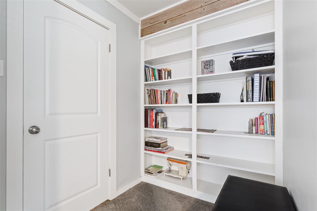 7844 Fairway Road Woodway, TX 76712 - Photo 30 of 37