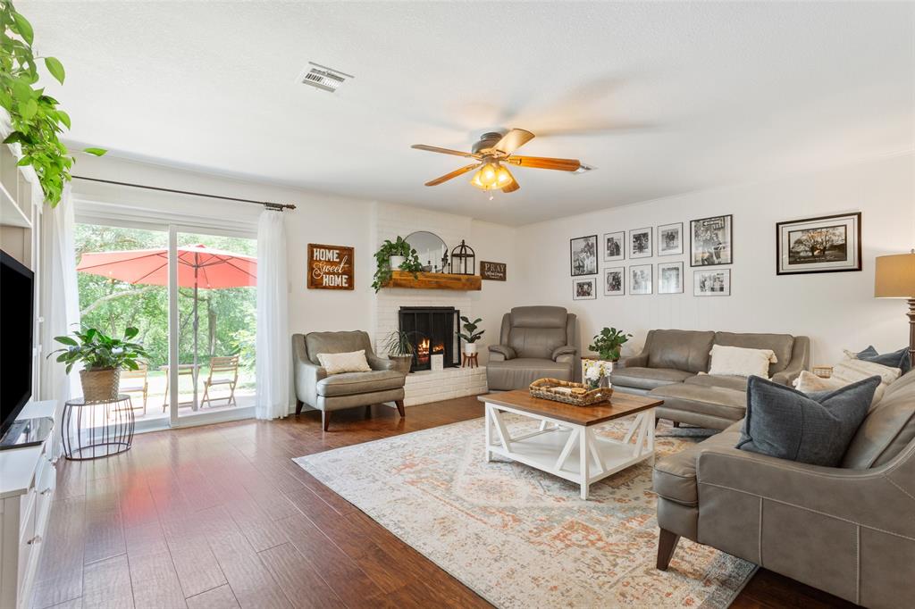 7844 Fairway Road Woodway, TX 76712 - Photo 9 of 37