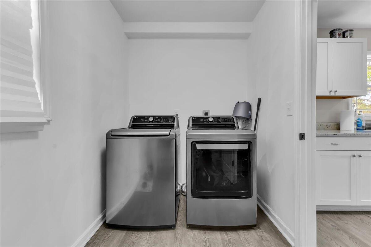 1624 24th Street Northeast Roanoke, VA 24012 - Photo 13 of 25 a kitchen with a stove and a refrigerator