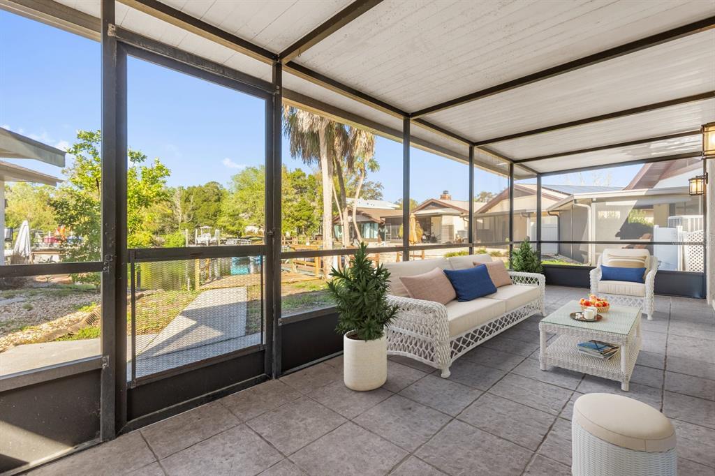 5222 South View Point Homosassa, FL 34448 - Photo 3 of 28