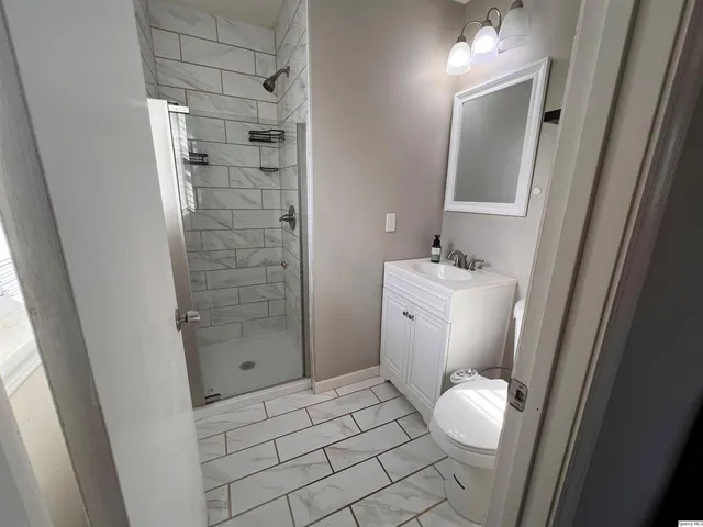 $215,000 | 2433 Cedar Creek Court, Quincy, IL 62305