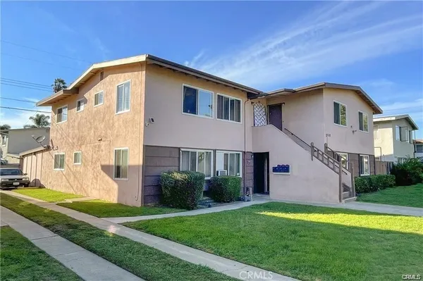 $1,399,900 | 2516 South Rosewood Avenue, Santa Ana, CA 92707