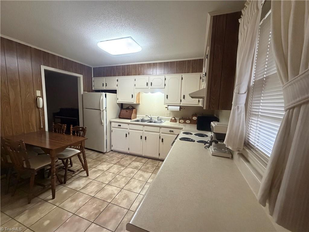 124 South Byrd Street Eden, NC 27288 - Photo 3 of 10 kitchen view 2