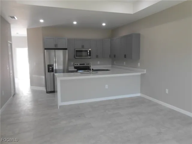 $1,700 | 937 Graystone Avenue, Lehigh Acres, FL 33974