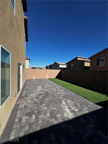 $2,744 | 9994 Cameron Street, Las Vegas, NV 89141
