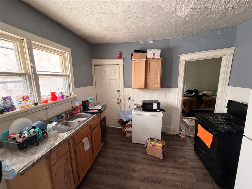 288-290 Reynolds Street Rochester, NY 14608 - Photo 7 of 20