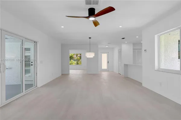 $4,950 | 9125 Southeast Karin Street, Hobe Sound, FL 33455