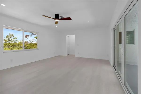 $4,950 | 9125 Southeast Karin Street, Hobe Sound, FL 33455