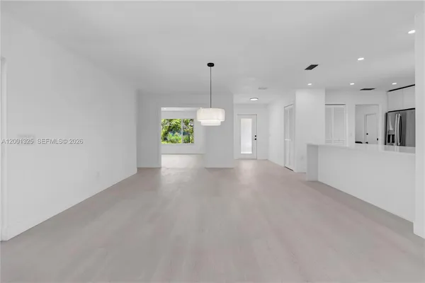 $4,950 | 9125 Southeast Karin Street, Hobe Sound, FL 33455