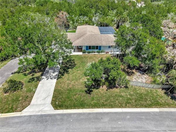 $4,950 | 9125 Southeast Karin Street, Hobe Sound, FL 33455