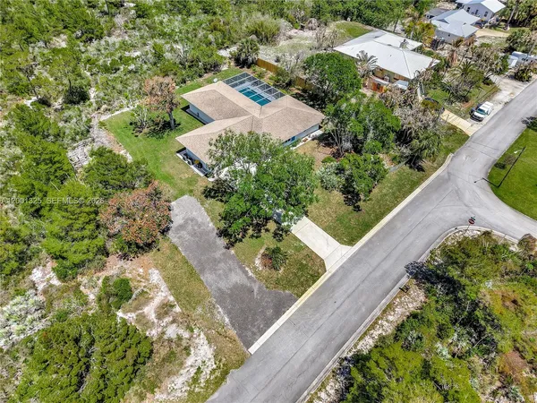 $4,950 | 9125 Southeast Karin Street, Hobe Sound, FL 33455