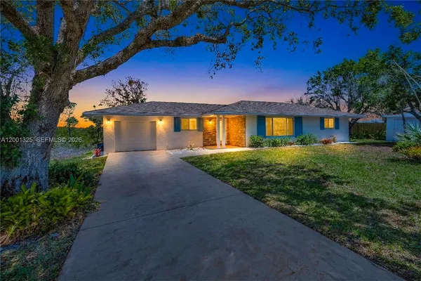 $4,950 | 9125 Southeast Karin Street, Hobe Sound, FL 33455