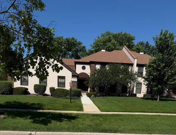 $2,100 | 5-s470 Scots Drive, Unit D, Naperville, IL 60563