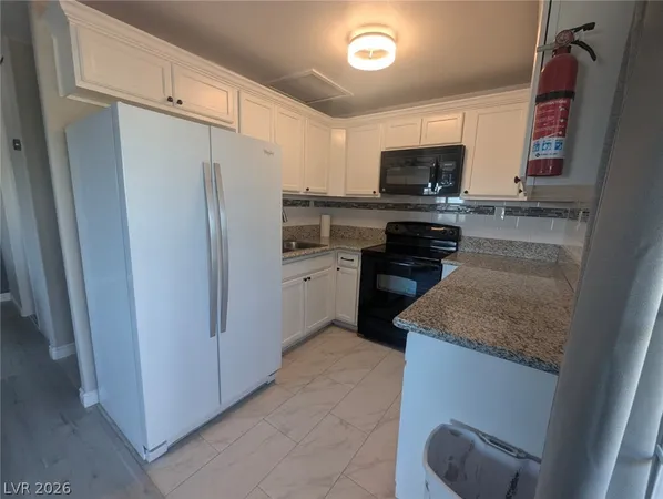 $1,250 | 5808 Evergreen Avenue, Las Vegas, NV 89107