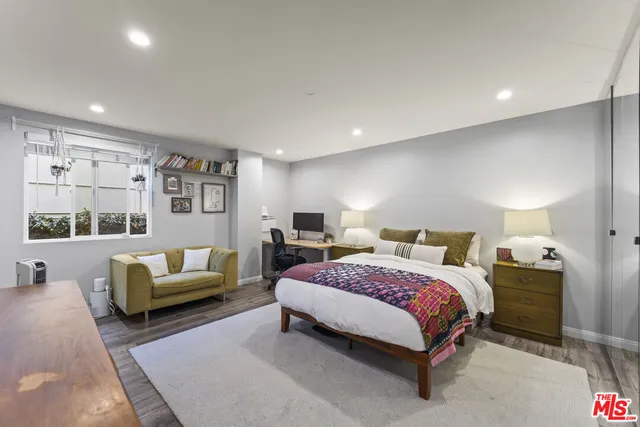 $4,770 | 712 Pacific Street, Unit 1, Santa Monica, CA 90405