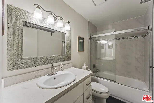 $4,770 | 712 Pacific Street, Unit 1, Santa Monica, CA 90405