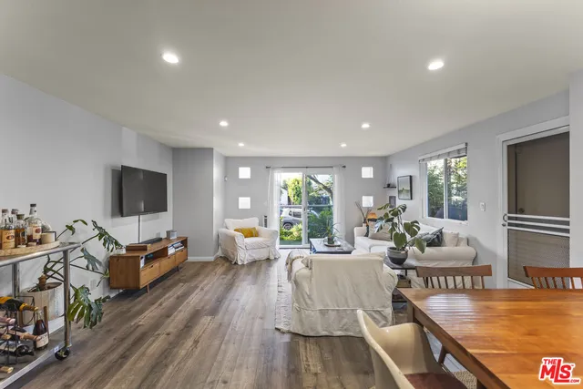 $4,770 | 712 Pacific Street, Unit 1, Santa Monica, CA 90405
