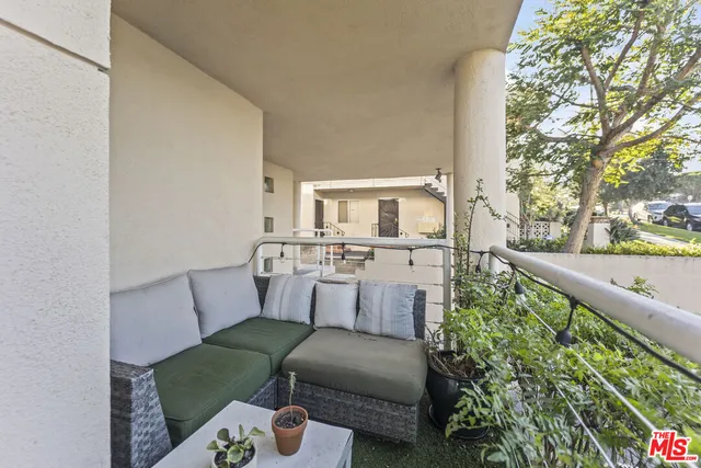 $4,770 | 712 Pacific Street, Unit 1, Santa Monica, CA 90405