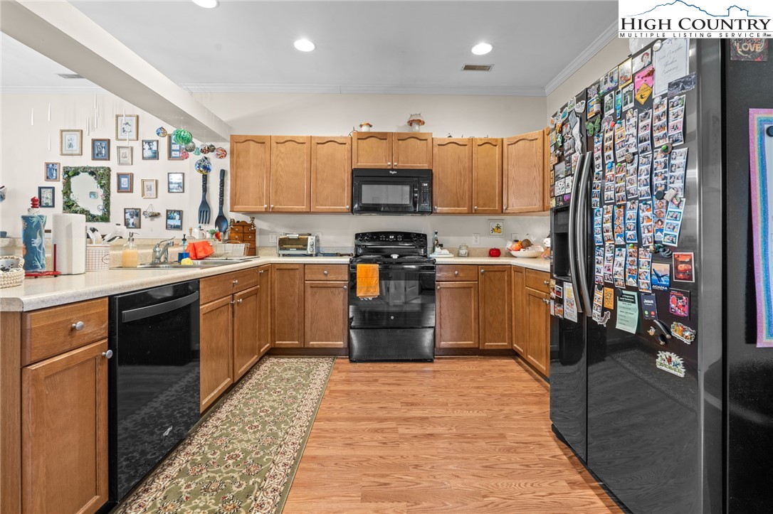 211 Cecil Miller Road, Unit 10 Boone, NC 28607 - Photo 8 of 33