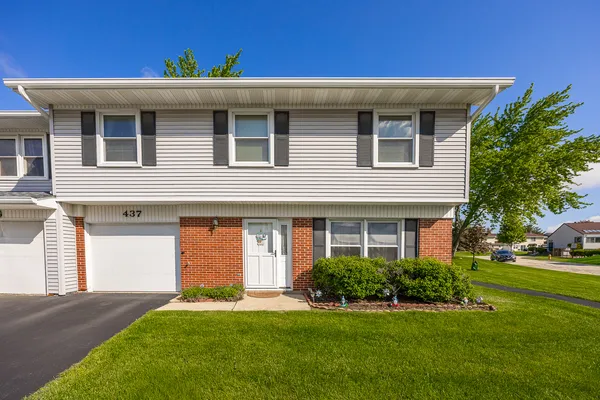 $305,000 | 437 Wright Court, Bolingbrook, IL 60440