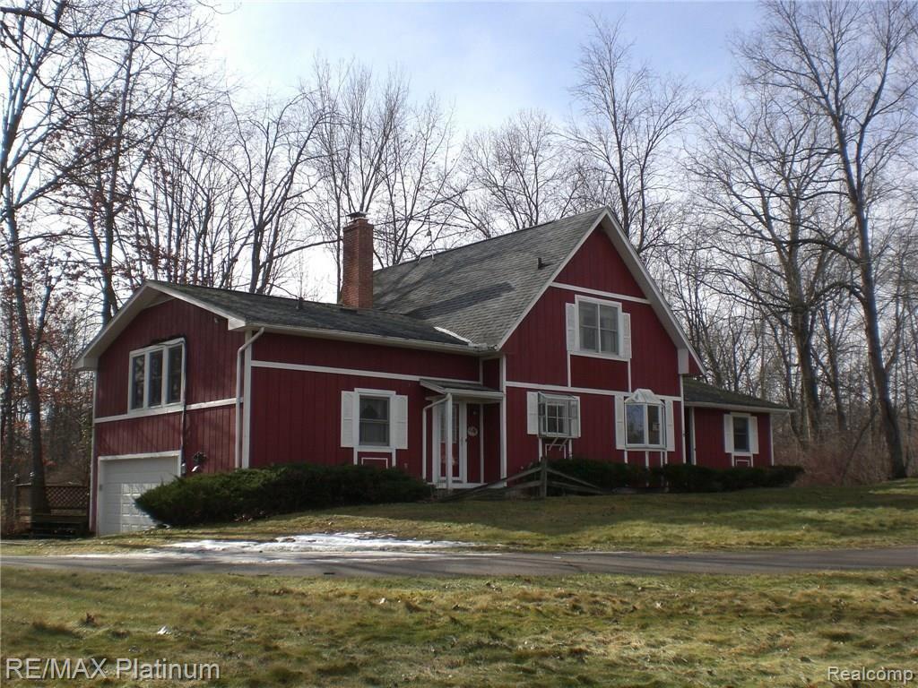 2647 Bowen Road Howell, MI 48843 - Photo 4 of 37