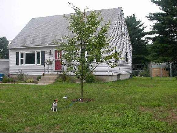 4 Rose Avenue Derry, NH 03038 - Photo 1 of 5 Gallery Image 1