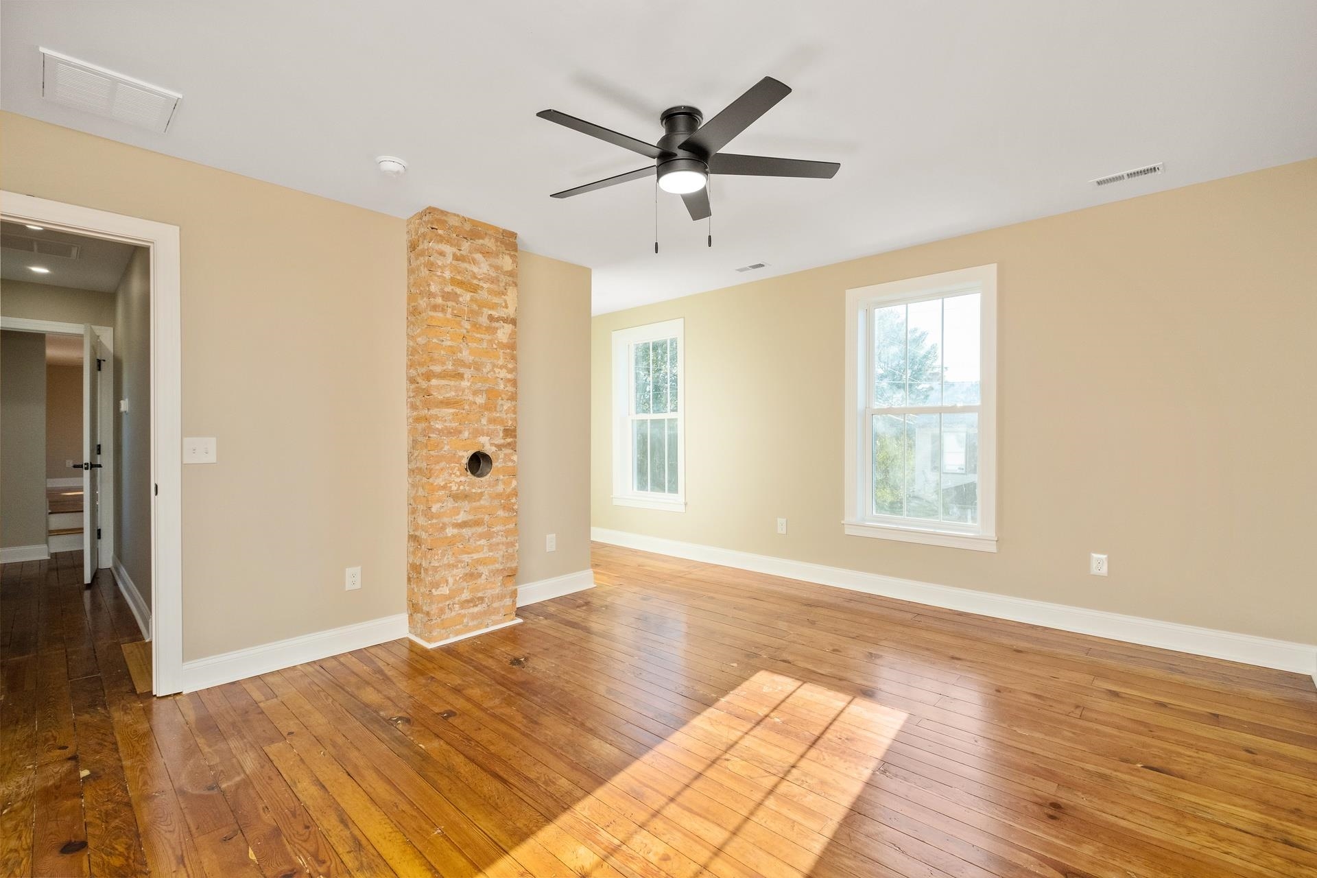 113 South Main Street Mount Crawford, VA 22841 - Photo 22 of 40