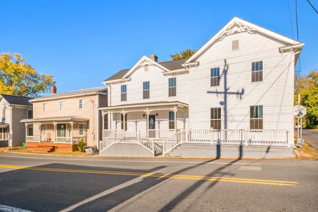 $448,900 | 113 South Main Street, Mount Crawford, VA 22841