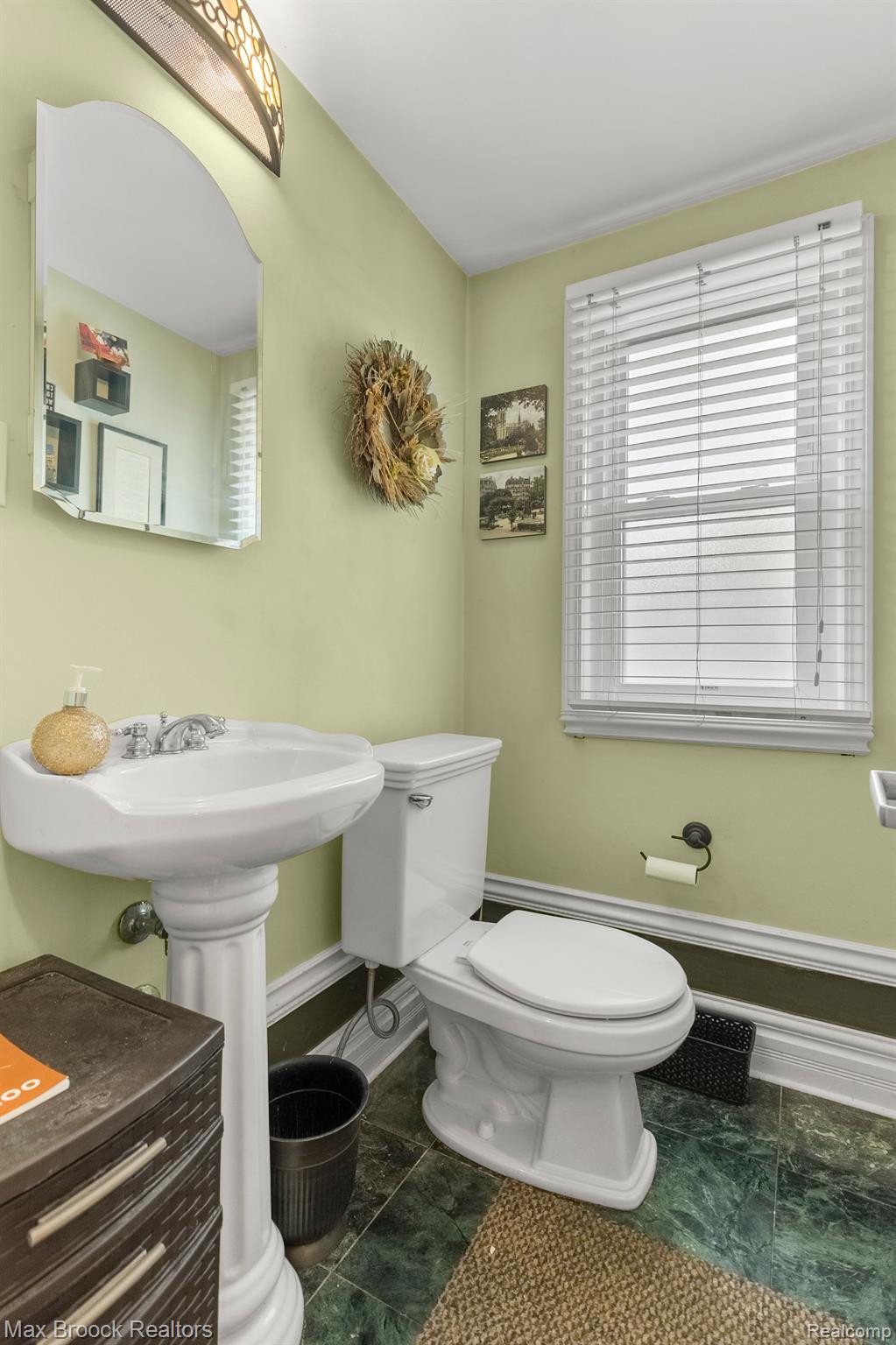 3762 Cumberland Road Berkley, MI 48072 - Photo 26 of 52 Gallery Image 26
