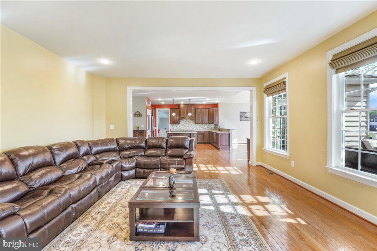 819 Easkey Lane Avondale, PA 19311 - Photo 25 of 49 Gallery Image 25