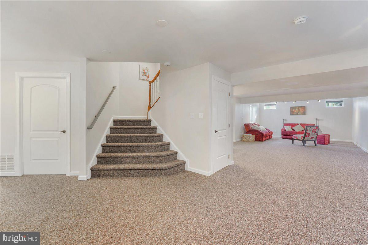 819 Easkey Lane Avondale, PA 19311 - Photo 39 of 49 Gallery Image 39