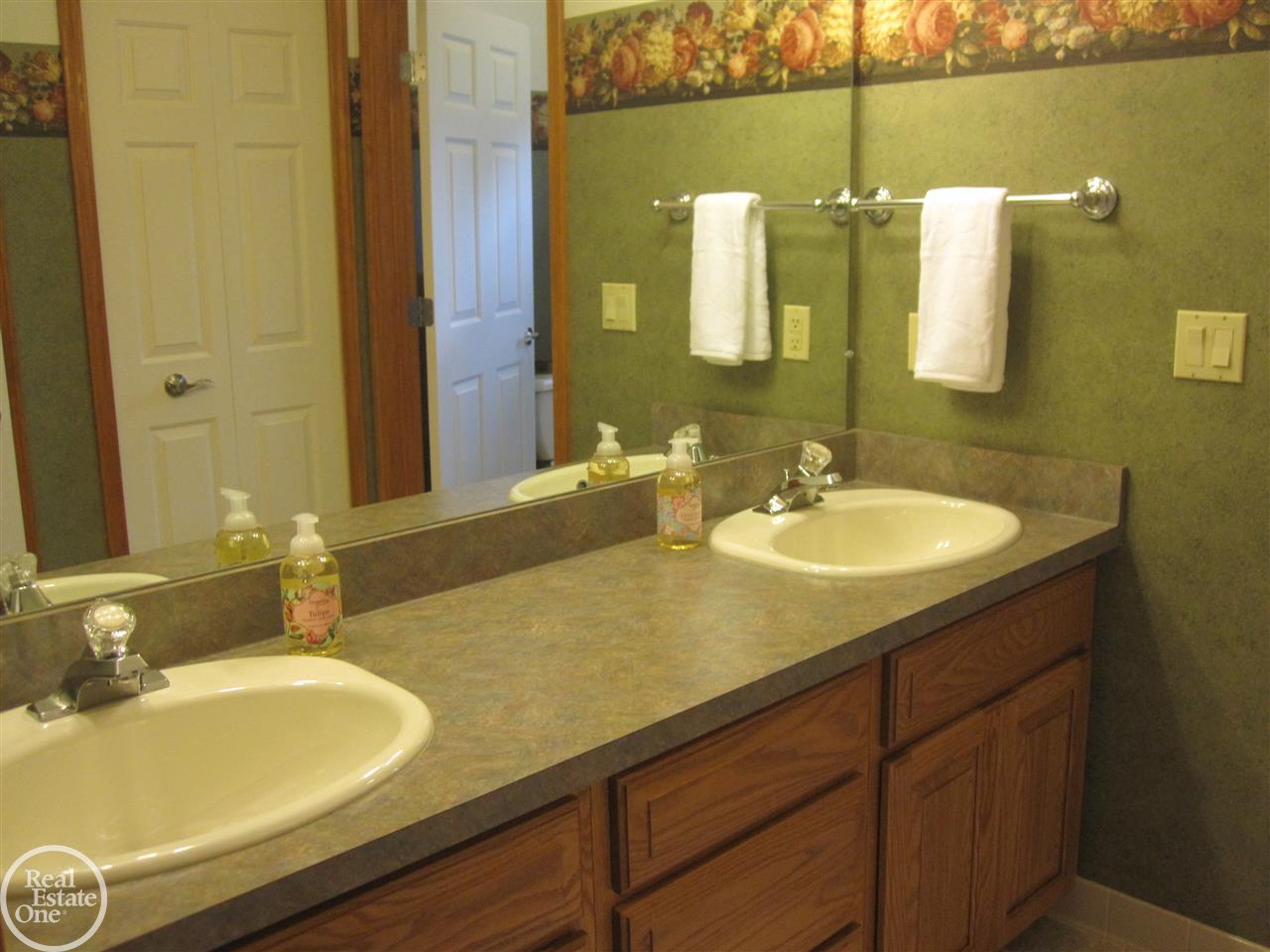 51172 Baker Road Chesterfield, MI 48047 - Photo 32 of 53