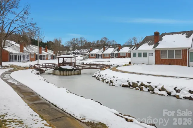 $289,900 | 19816 Oak Leaf Circle, Cornelius, NC 28031