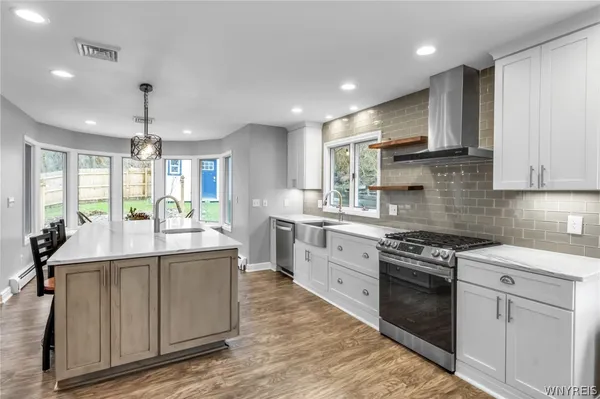 $539,900 | 60 Ruskin Road, East Aurora, NY 14052