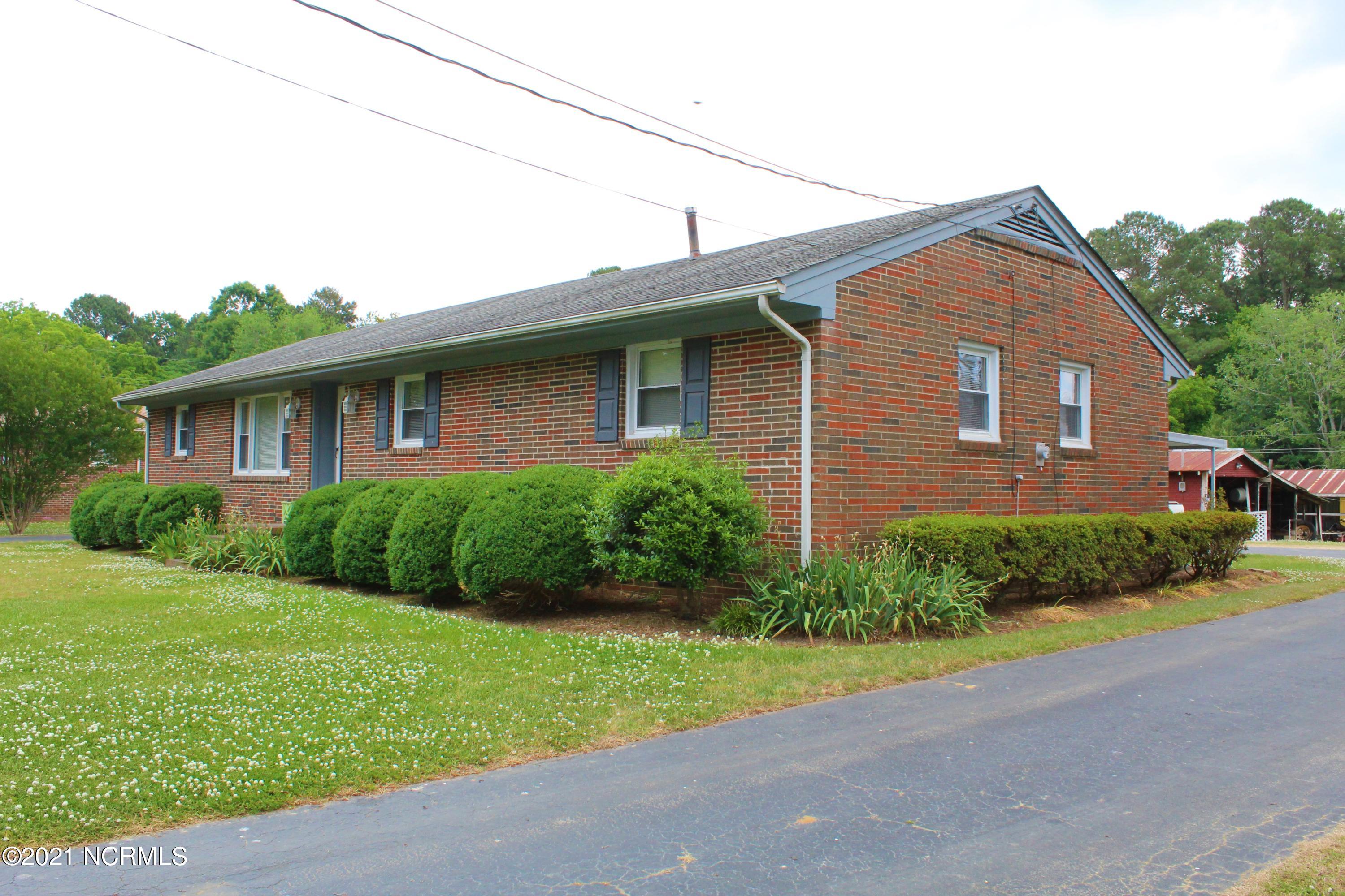 507 West Branch Street Spring Hope, NC 27882 - Photo 8 of 36 IMG_0552 (2)