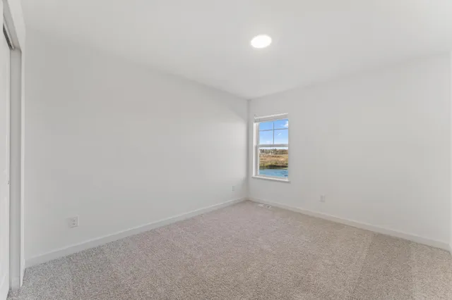 $384,910 | 10527 Harbor Lane North, Maple Grove, MN 55369