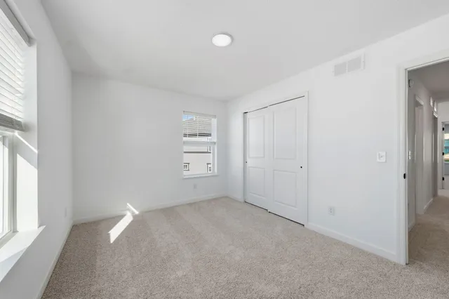 $384,910 | 10527 Harbor Lane North, Maple Grove, MN 55369