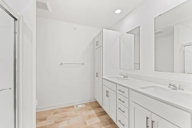 $384,910 | 10527 Harbor Lane North, Maple Grove, MN 55369