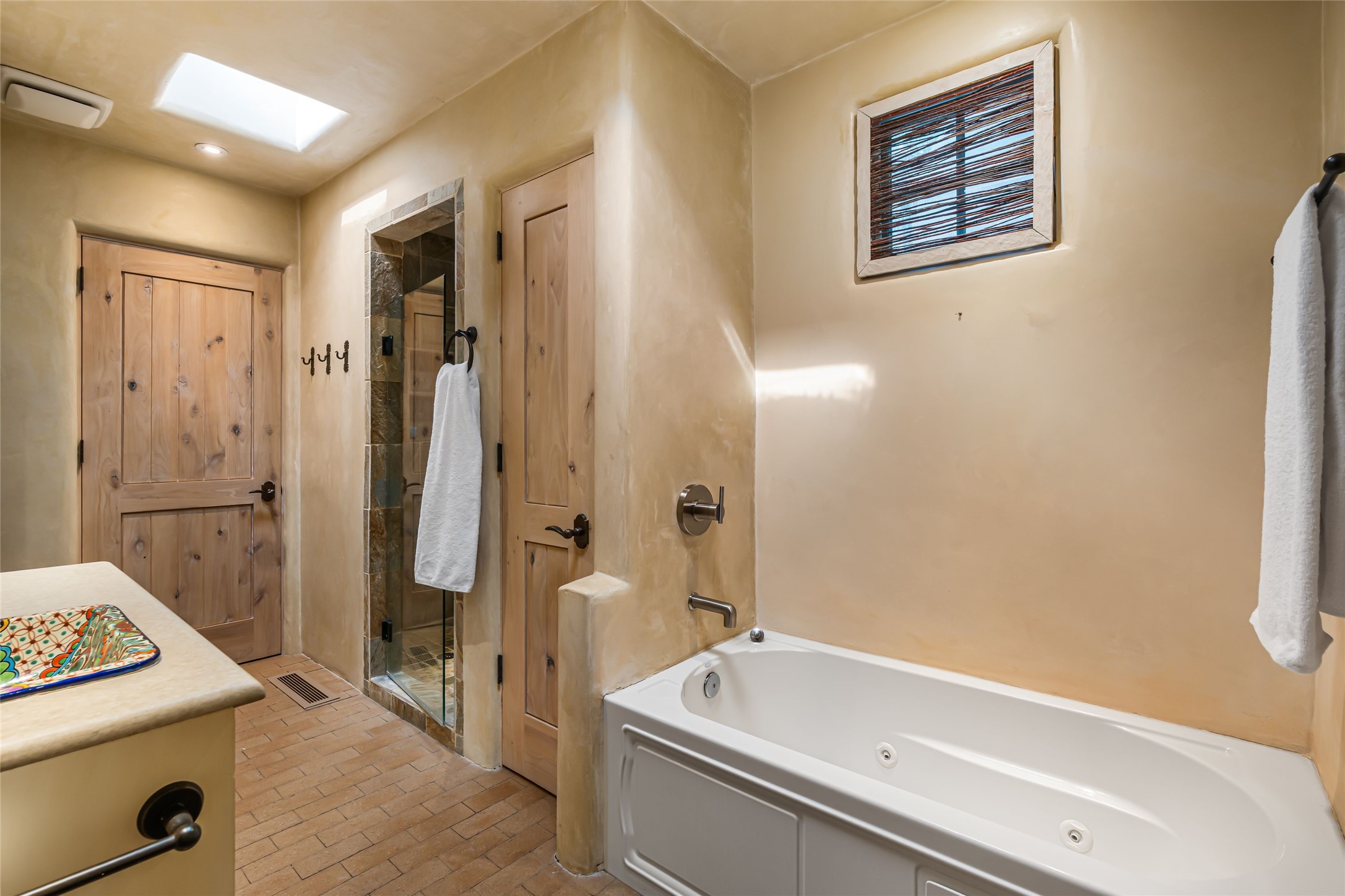 1 Cerro Gordo Road, Unit B Santa Fe, NM 87501 - Photo 17 of 25 Both a marble shower and tub...
