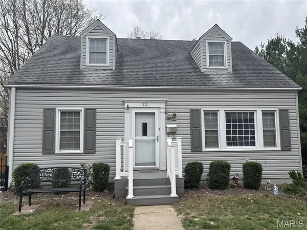 $240,000 | 222 Cedar Street, Greenville, IL 62246